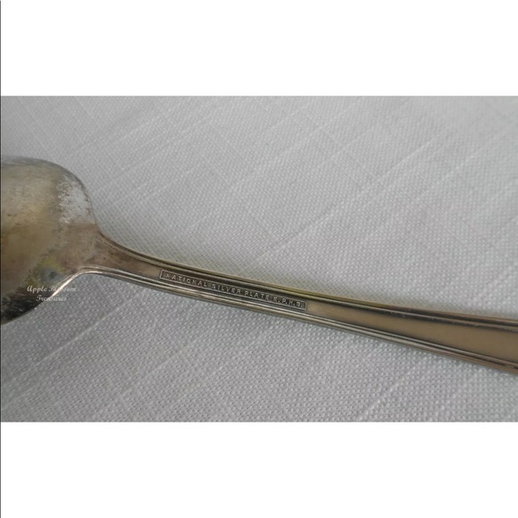 Vintage Estate National Silver Plate E.P.N.S. 1930 Gramercy Serving Spoon - Picture 8 of 9